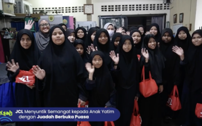 Qisah: JCL Berbuka Puasa dengan Anak Yatim