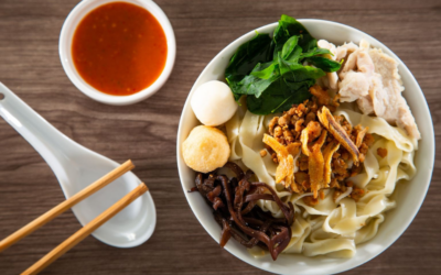 Restoran pamer pelekat Muslim Kitchen tanpa sijil halal diserbu KPDN