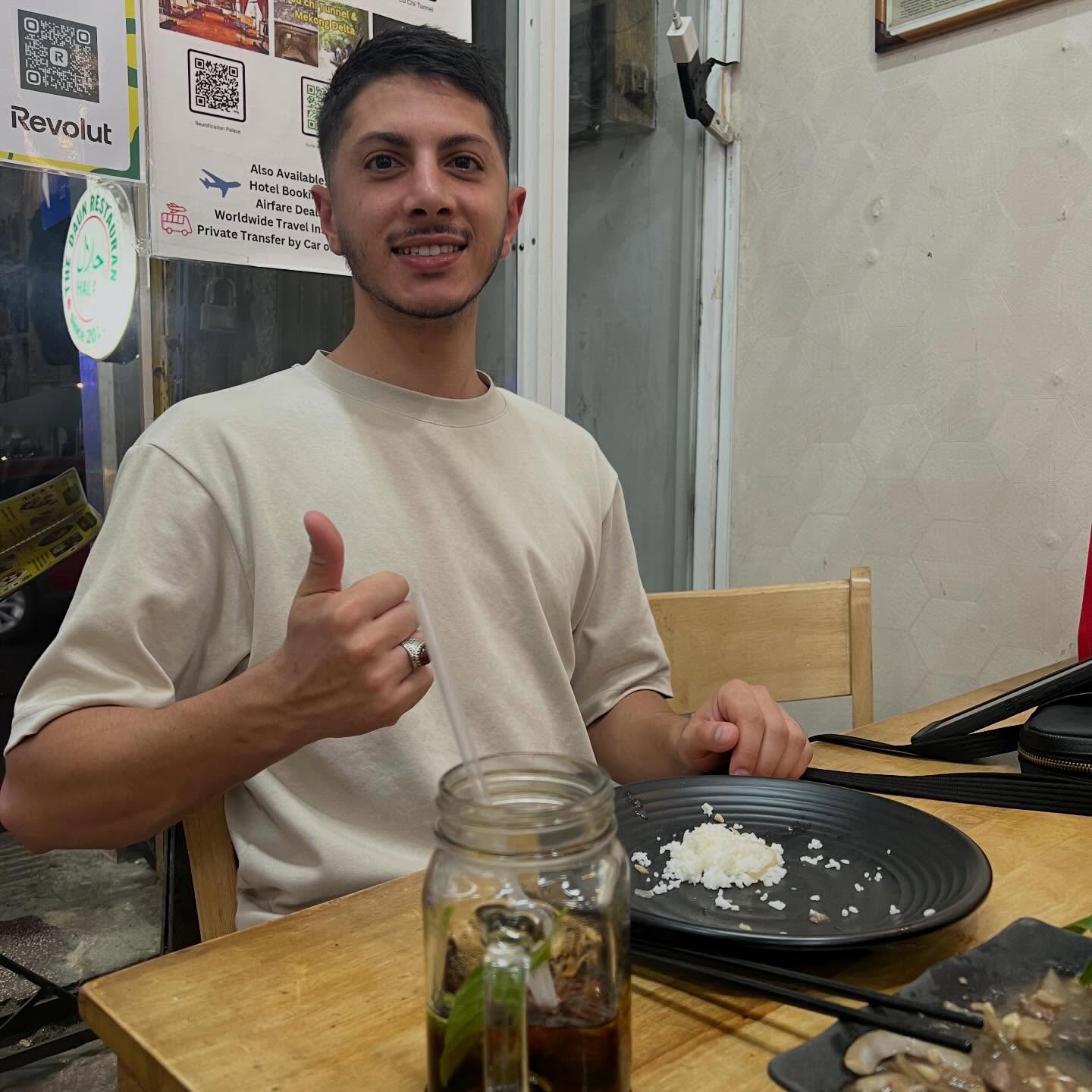 A guest from Australia having dinner at the restaurant #halalrestaurant…