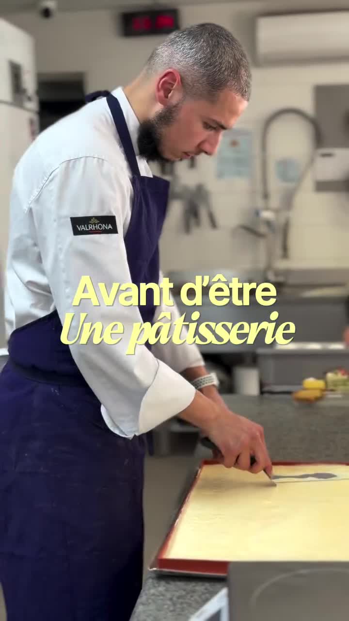 Nous préparons chaque matin votre petit plaisir du jour🧁👨🏻‍🍳 Vous préférez…