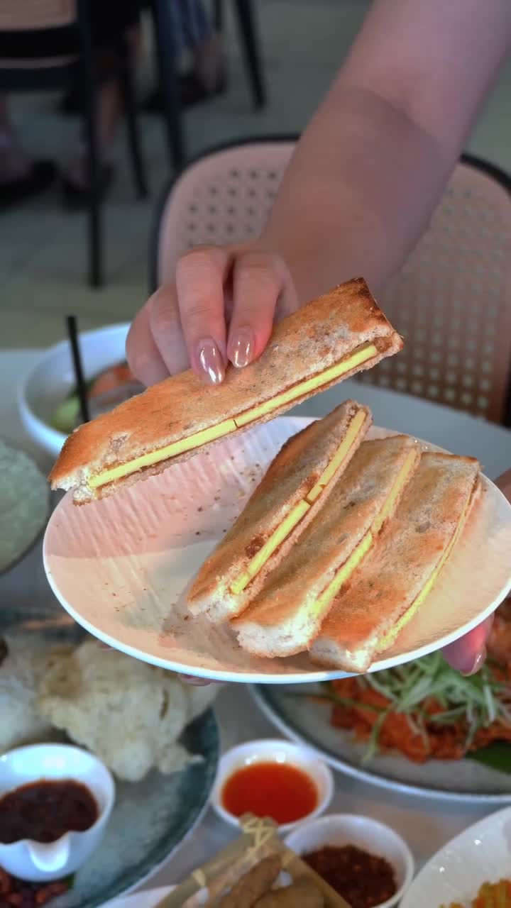 The best way to kickstart your day is with a warm, crispy toast! 🍞 A simple…